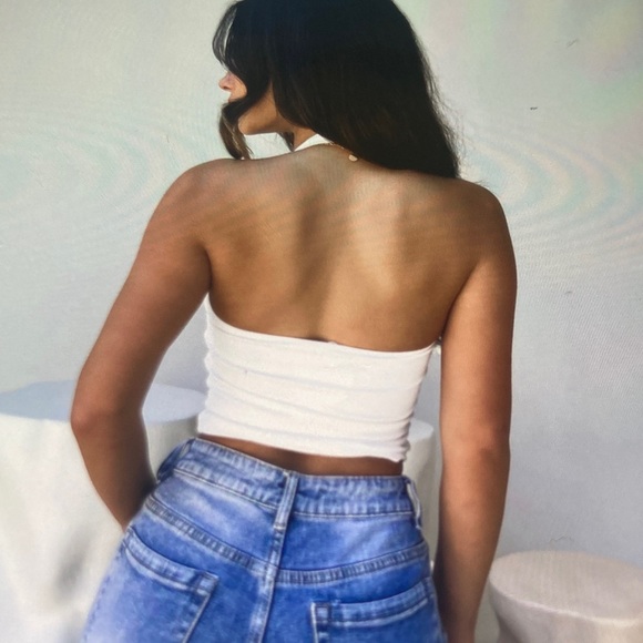 Elegant White Halter Neck Top - Picture 5 of 5